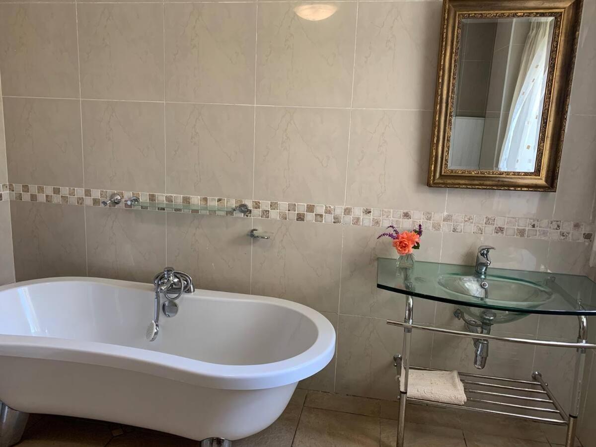 Mountain Rose Guesthouse Louis Trichardt Esterno foto