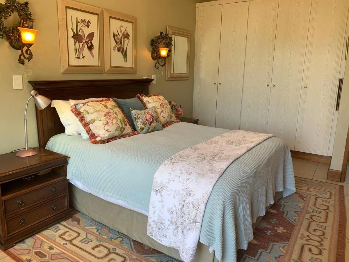 Mountain Rose Guesthouse Louis Trichardt Esterno foto
