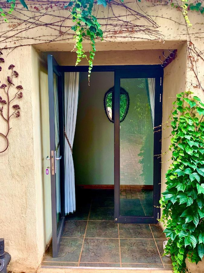 Mountain Rose Guesthouse Louis Trichardt Esterno foto