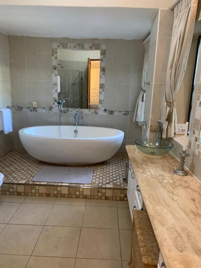 Mountain Rose Guesthouse Louis Trichardt Esterno foto